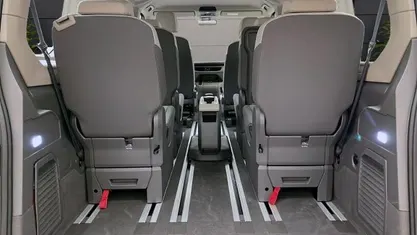 Gebraucht VW Multivan Basis 150 PS (110 kW) 2024 Van