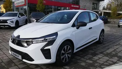 Weiß Gebraucht 2025 Mitsubishi Colt Basis Limousine | 16.490 € (Fairer Preis)