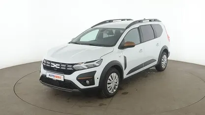Gebraucht Dacia Jogger Extreme 110 PS (80 kW) 2023 Weiß Van / Kleinbus