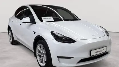 Pearl white multicoat Gebraucht 2021 Tesla Model Y SUV | 26.990 € (Fairer Preis)