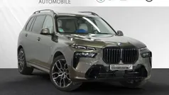 Grau Gebraucht 2024 BMW X7 M Sport SUV | 102.990 € (Guter Preis)