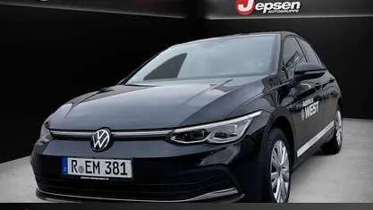 Deep black perleffekt Gebraucht 2024 VW Golf VIII Move Limousine | 23.970 € (Fairer Preis)