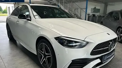 Gebraucht Mercedes C300e Premium 204 PS (150 kW) 2024 Limousine