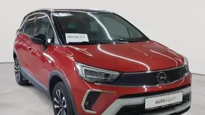 Gebraucht Opel Crossland Elegance 131 PS (96 kW) 2022 Chilli rot met./dach diamant schwarz met. SUV