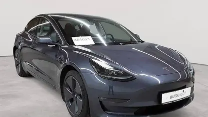 Midnight silver metallic Gebraucht 2021 Tesla Model 3 Limousine | 25.790 € (Fairer Preis)