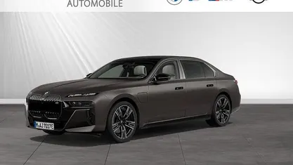 Gebraucht BMW M760e M Sport 571 PS (419 kW) 2024 Limousine