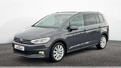 Grau Gebraucht 2024 VW Touran Highline Van / Kleinbus | 34.444 € (Fairer Preis)