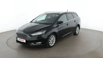 Gebraucht Ford Focus Titanium 125 PS (91 kW) 2018 Schwarz Kombi