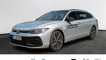 Gebraucht VW Passat R-line 193 PS (141 kW) 2025 Schwarz Kombi