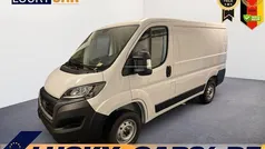 Weiss Gebraucht 2023 Fiat Ducato Van | 30.239 € (Fairer Preis)