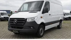 Weiß Gebraucht 2023 Mercedes Sprinter Van | 36.830 € (Fairer Preis)