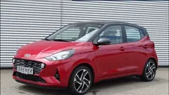 Dragon red/ phantom black Gebraucht 2023 Hyundai i10 Trend Kleinwagen | 16.990 € (Fairer Preis)