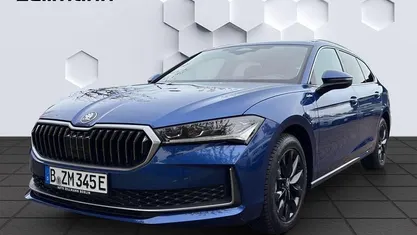 Blau Gebraucht 2025 Skoda Superb LAURIN & KLEMENT Kombi | 48.990 € (Fairer Preis)