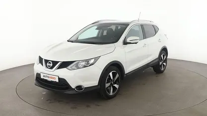Weiß Gebraucht 2017 Nissan Qashqai N-Connecta SUV | 15.100 € (Fairer Preis)