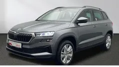 Grau Gebraucht 2024 Skoda Karoq Selection SUV | 30.440 € (Fairer Preis)