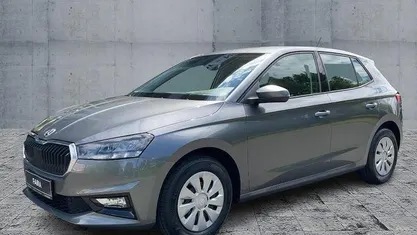 Grau Gebraucht 2025 Skoda Fabia Selection Kleinwagen | 17.170 € (Fairer Preis)