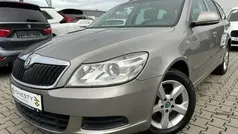 Weiss Gebraucht 2013 Skoda Octavia Elegance Kombi | 5.980 € (Superpreis)