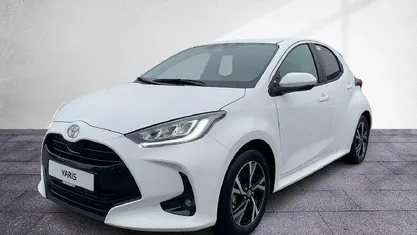 Neu Toyota Yaris Hybrid Comfort 116 PS (85 kW) 2025 Super white 2 Limousine