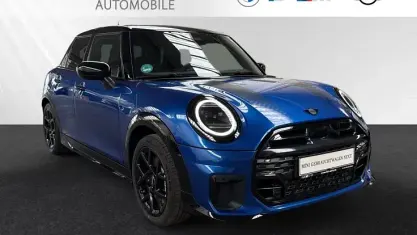 Gebraucht Mini Cooper 114 kW (156 PS) 2025 Blazing blue Kleinwagen