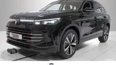 Schwarz Gebraucht 2022 VW Tiguan Elegance SUV | 51.990 € (Fairer Preis)