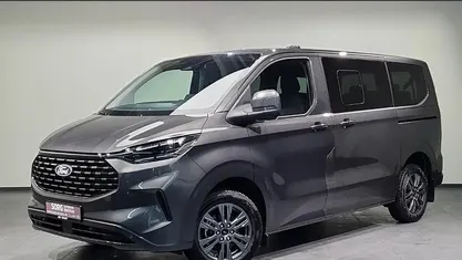 Gebraucht Ford Tourneo Custom Titanium 170 PS (125 kW) 2026 Van