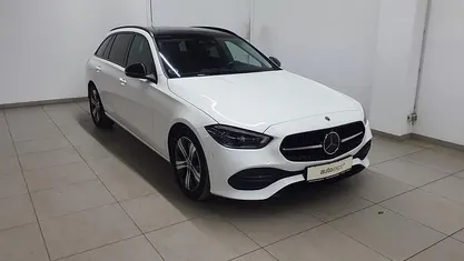 Polarweiß Gebraucht 2022 Mercedes C220 Avantgarde Kombi | 26.690 € (Guter Preis)