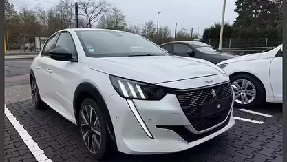 Gebraucht Peugeot 208 GT 99 PS (72 kW) 2022 Weiss perlglänzend Kleinwagen