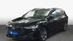 Agate black metallic Gebraucht 2023 Ford Focus ST-Line Kombi | 21.823 € (Fairer Preis)