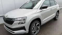 Graphitgrau metallic Neu 2025 Skoda Karoq SportLine SUV | 37.990 € (Fairer Preis)