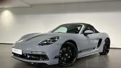Grau Gebraucht 2024 Porsche 718 Boxster Cabrio | 87.900 €
