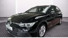 Deep black paerleffekt (metallic) Gebraucht 2024 VW Golf VIII Life Kombi | 28.890 € (Fairer Preis)