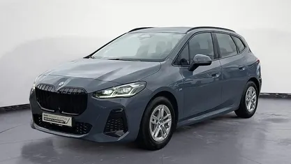 Gebraucht BMW 220 Active Tourer M Sport 156 PS (114 kW) 2025 Van / Kleinbus
