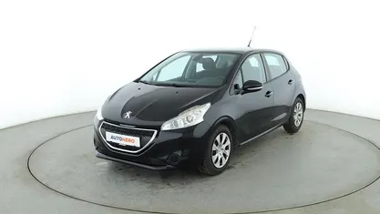 Gebraucht Peugeot 208 Active 99 PS (72 kW) 2015 Schwarz Kleinwagen