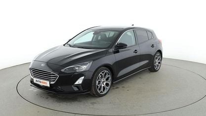 Używany Ford Focus Titanium 125 KM (91 kW) 2018 Czarny Sedan/Limuzyna
