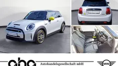 Weiß Gebraucht 2022 Mini Cooper SE Classic Kleinwagen | 18.860 € (Fairer Preis)
