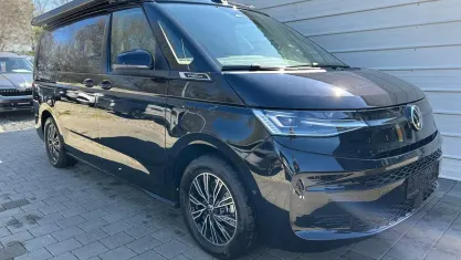 Neu VW T7 Beach 2026 Deep black perleffekt Van