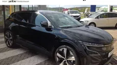 Schwarz (black pearlschwarz metallic (schwarz)) Gebraucht 2024 Renault Mégane Techno Limousine | 30.590 € (Fairer Preis)