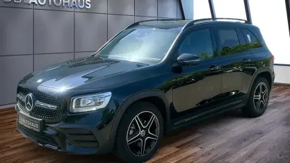 Gebraucht Mercedes GLB200 AMG line 163 PS (119 kW) 2023 Schwarz SUV
