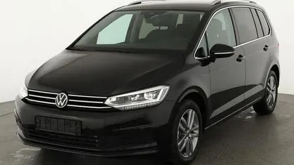 Gebraucht VW Touran Comfortline 150 PS (110 kW) 2025 Van / Kleinbus