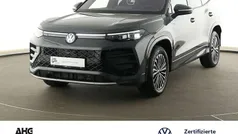 Delfingrau metallic Gebraucht 2025 VW Tayron R-line SUV | 61.770 € (Fairer Preis)
