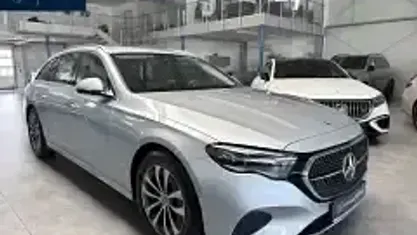 Gebraucht Mercedes E200 Advanced Plus 204 PS (150 kW) 2024 Hightechsilber Kombi