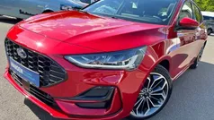 Fantastic red tc (rot) Gebraucht 2024 Ford Focus ST-Line X Limousine | 25.900 € (Guter Preis)