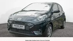 Schwarz / Neu 2025 Hyundai i10 Select Kleinwagen | 15.990 € (Fairer Preis)