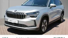 Brilliantsilber metallic Gebraucht 2024 Skoda Kodiaq Selection SUV | 41.820 € (Superpreis)