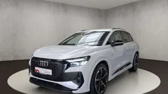 Gletscherweiß metallic Gebraucht 2022 Audi Q4 e-tron Ambiente SUV | 33.850 € (Guter Preis)