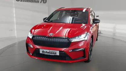 Velvetrot metallic Gebraucht 2021 Skoda Enyaq iV SportLine SUV | 30.550 € (Fairer Preis)