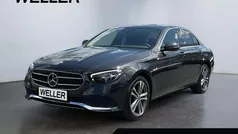 Gruen Gebraucht 2023 Mercedes E200 Avantgarde Limousine | 40.490 € (Guter Preis)