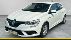 Weiß Gebraucht 2016 Renault Mégane III Life Limousine | 9.490 € (Fairer Preis)