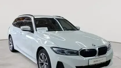 Gebraucht BMW 320 Sport Line 190 PS (139 kW) 2023 Alpinweiß Kombi
