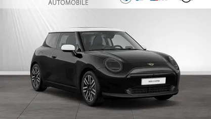 Gebraucht Mini Cooper 135 kW (184 PS) 2025 Midnight black metallic Kleinwagen